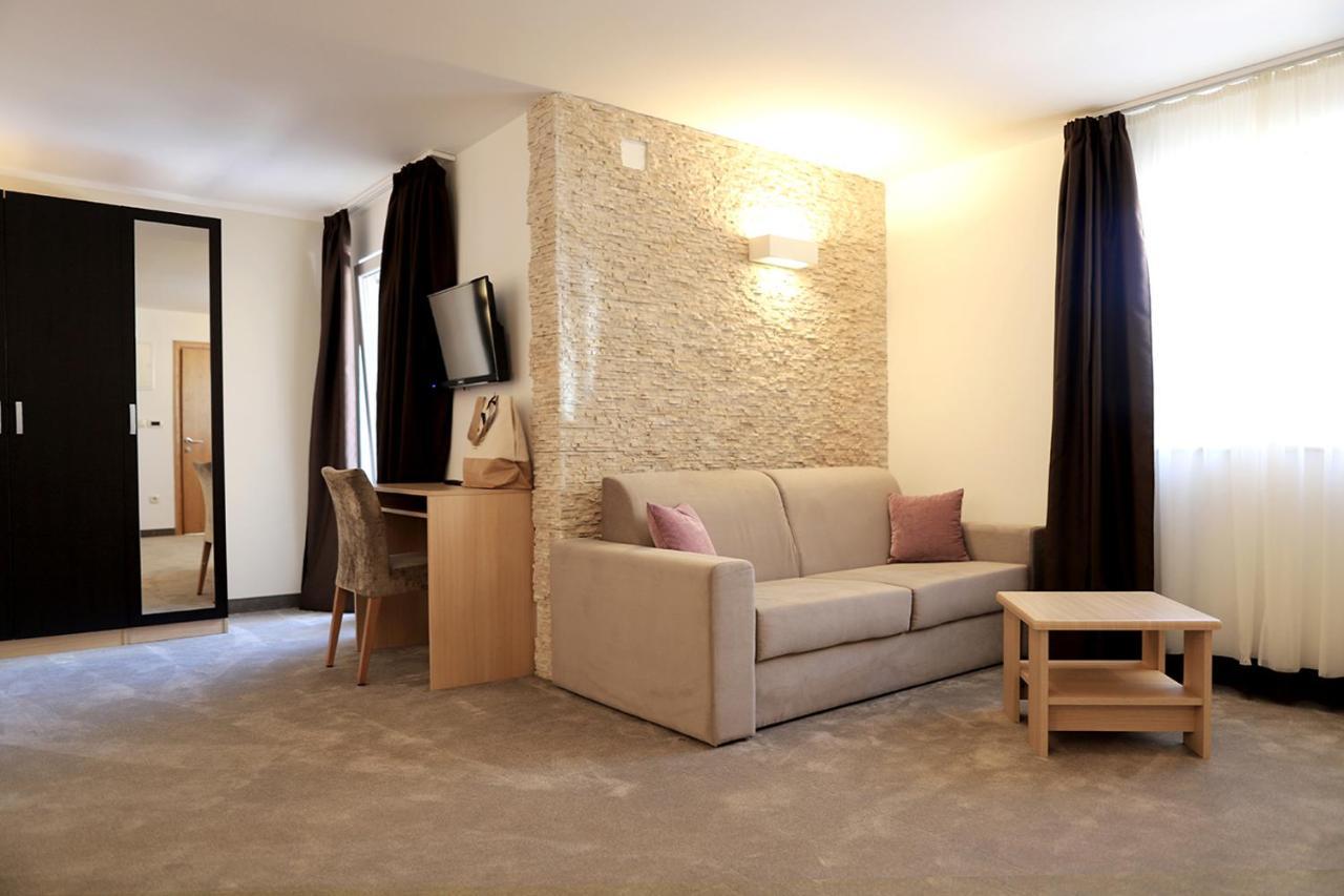 Hotel Villa Margaret Малинська Екстер'єр фото